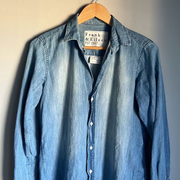Frank & Eileen Grayson Denim Shirt - Picture 4 of 14
